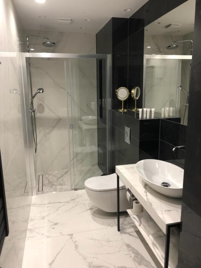 Luxury Apartments In Residence Maritime Miedzyzdroje Esterno foto