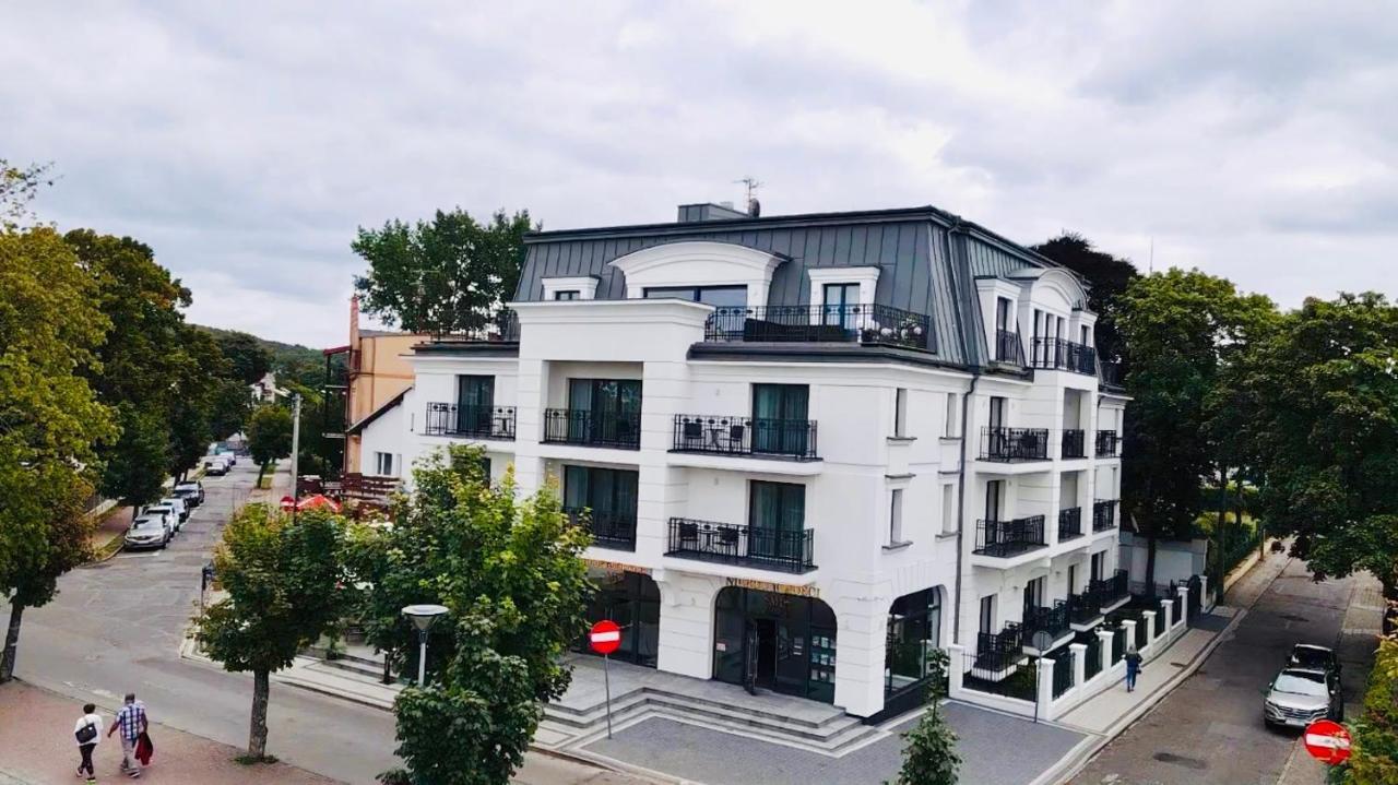 Luxury Apartments In Residence Maritime Miedzyzdroje Esterno foto